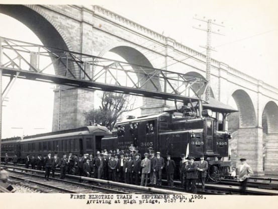 The first electric train arrives at High Bridge