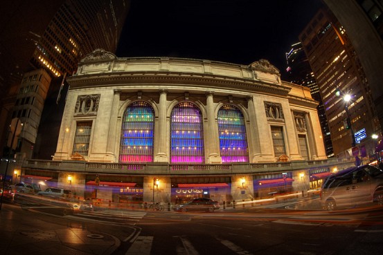 Lighting Up Grand Central – The Centennial Holiday Light Show – I Ride ...