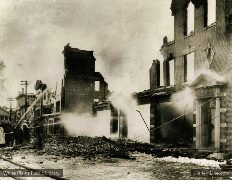The fire on Orawaupum Street which burned Dot's hotel