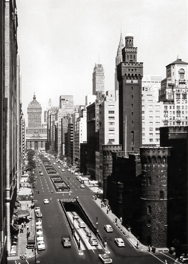 9/1958 - Park Avenue with the old 71st Regiment Armory building visible